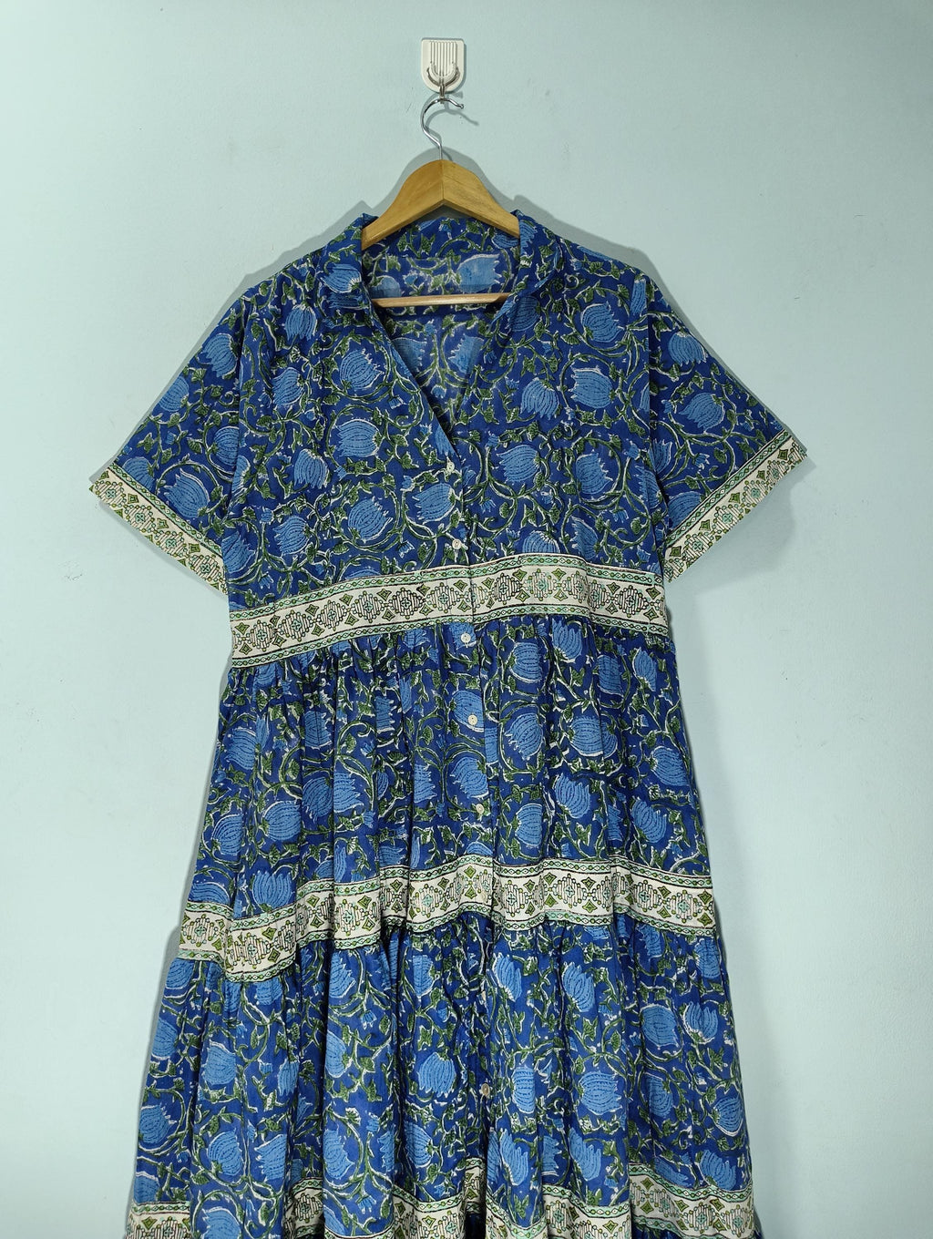 Vivi Blue Cotton Tiered Midi Dress — view 3